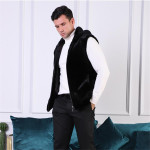 New Men's Blackglama Mink Vest – Versatile, Stylish Casual Wear Crafted from Premium Whole Mink Pelts